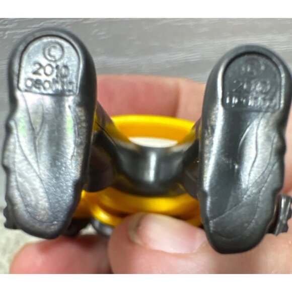 Playmobil Lot Of 2 Knight & Red Dragon Figures With Accessories - Picture 5 of 11